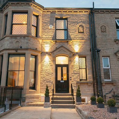 Townhouse No 12 Hotel Huddersfield Bagian luar foto