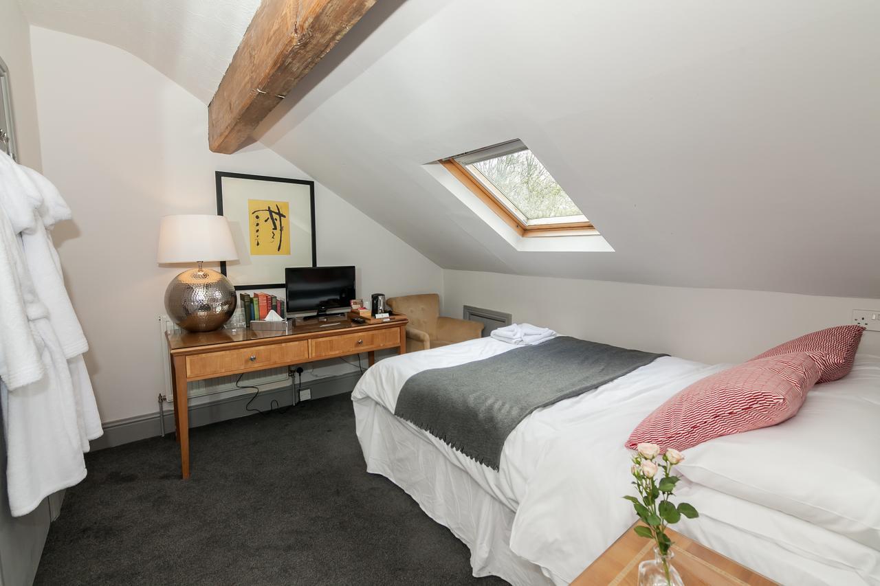 Townhouse No 12 Hotel Huddersfield Bagian luar foto